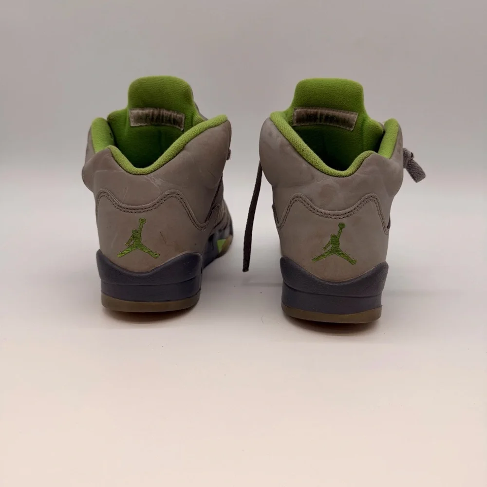 Nike Air Jordan 5 Retro SE Craft Taupe Haze Green DQ3734-003 Youth 5Y - Picture 2 of 6